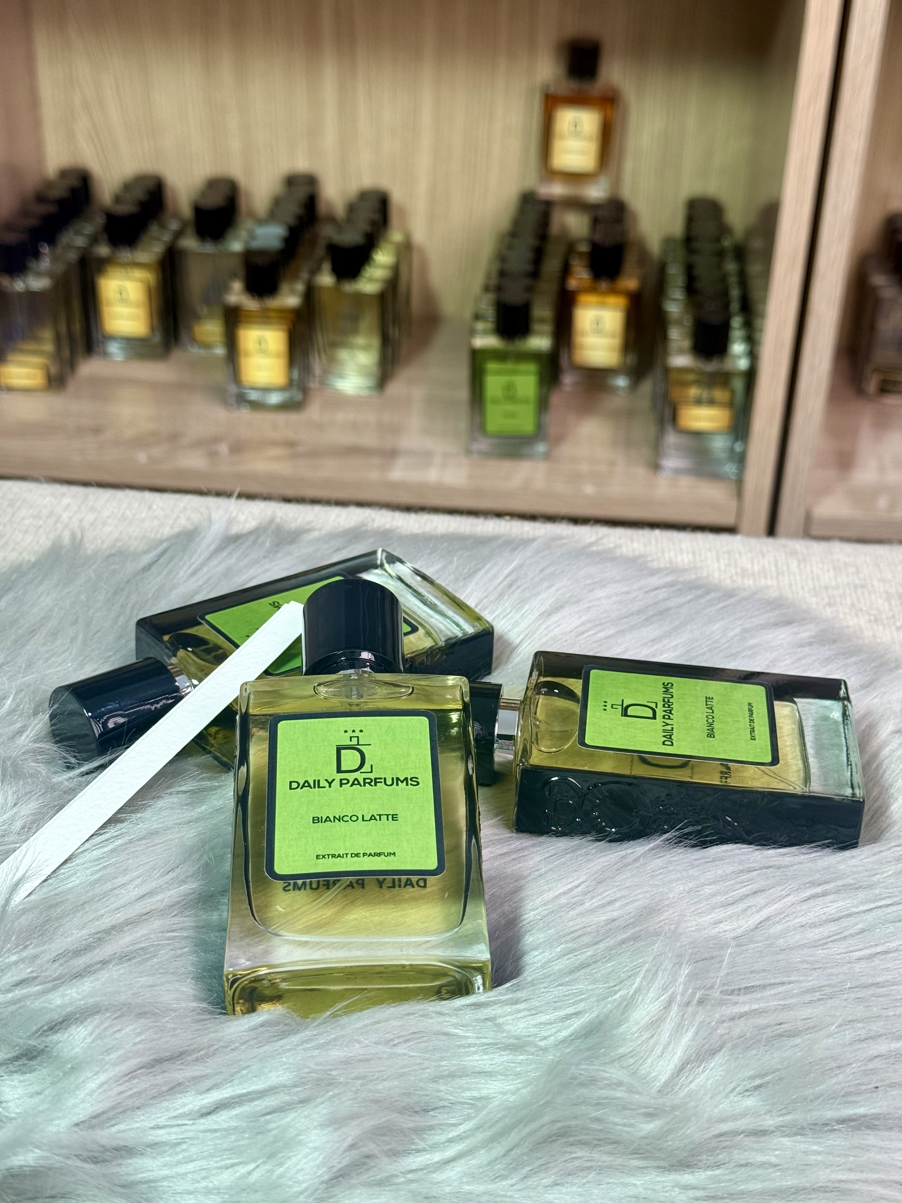 L'insperation de Bianco latte en EXTRAIT DE PARFUM